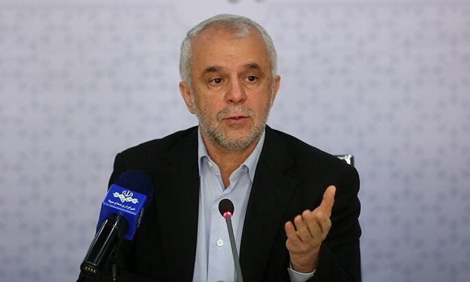 دیدار رئیس بنیاد شهید و امور ایثارگران با خانواده شهدا و جانبازان استان مرکزی
