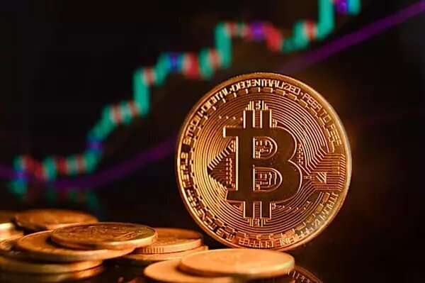 بیت‌کوین کم آورد