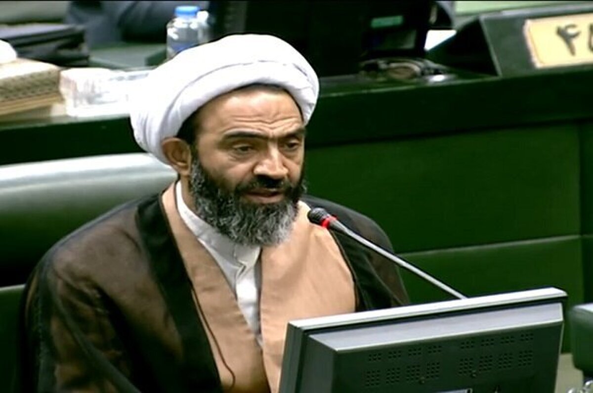 نقدعلی: قرارگاه جنگ اقتصادی تشکیل شود