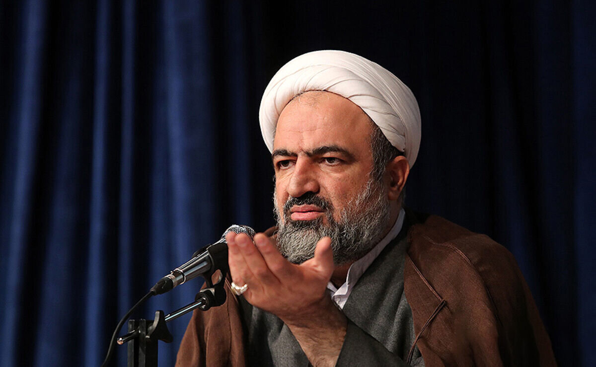 انتقاد رسانه نزدیک به قالیباف از برداشت گزینشی رسایی از بیانات رهبر انقلاب/ بارها دفتر رهبری و نام آقای حجازی را مخاطب قرار می‌دهد اما...