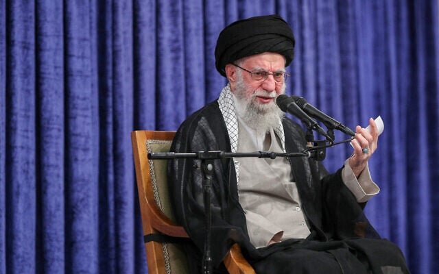 رهبر انقلاب: شهادت پاداش مجاهدت است؛ چه در دفاع ۸ ساله، چه در نبرد قهرمانانه‌ی ۱۲ روزه