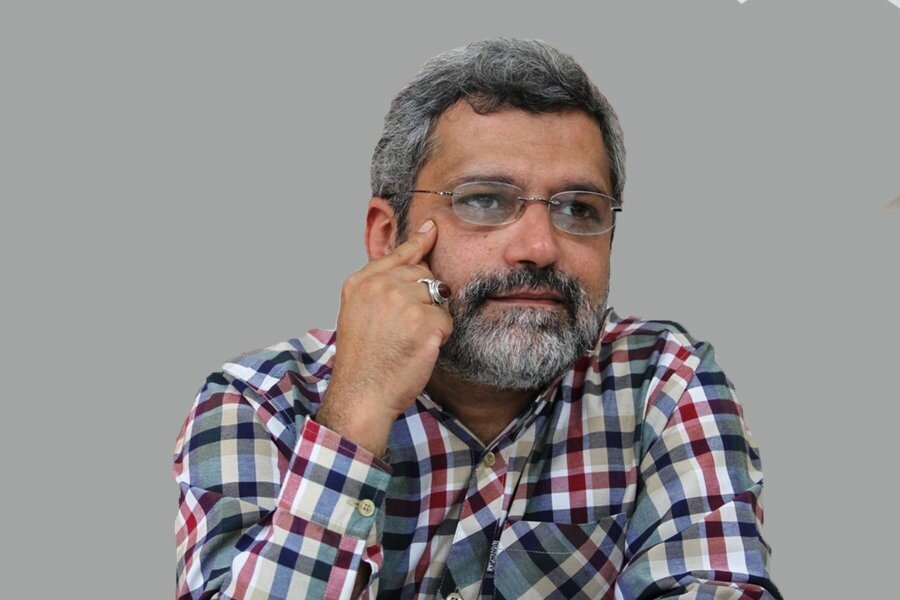 دیدار با منتقد گوشه‌نشین