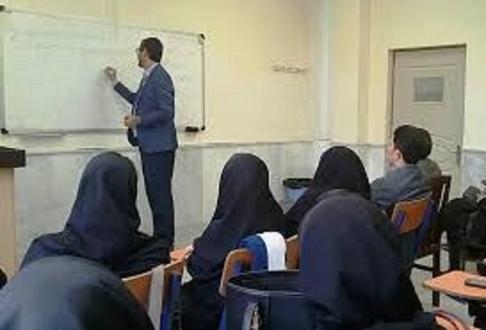 در ۱۰ سال اخیر ۱۲ هزار استاد دانشگاه از ایران خارج شده‌اند که ۶۰ درصد آن برای چهار سال گذشته است