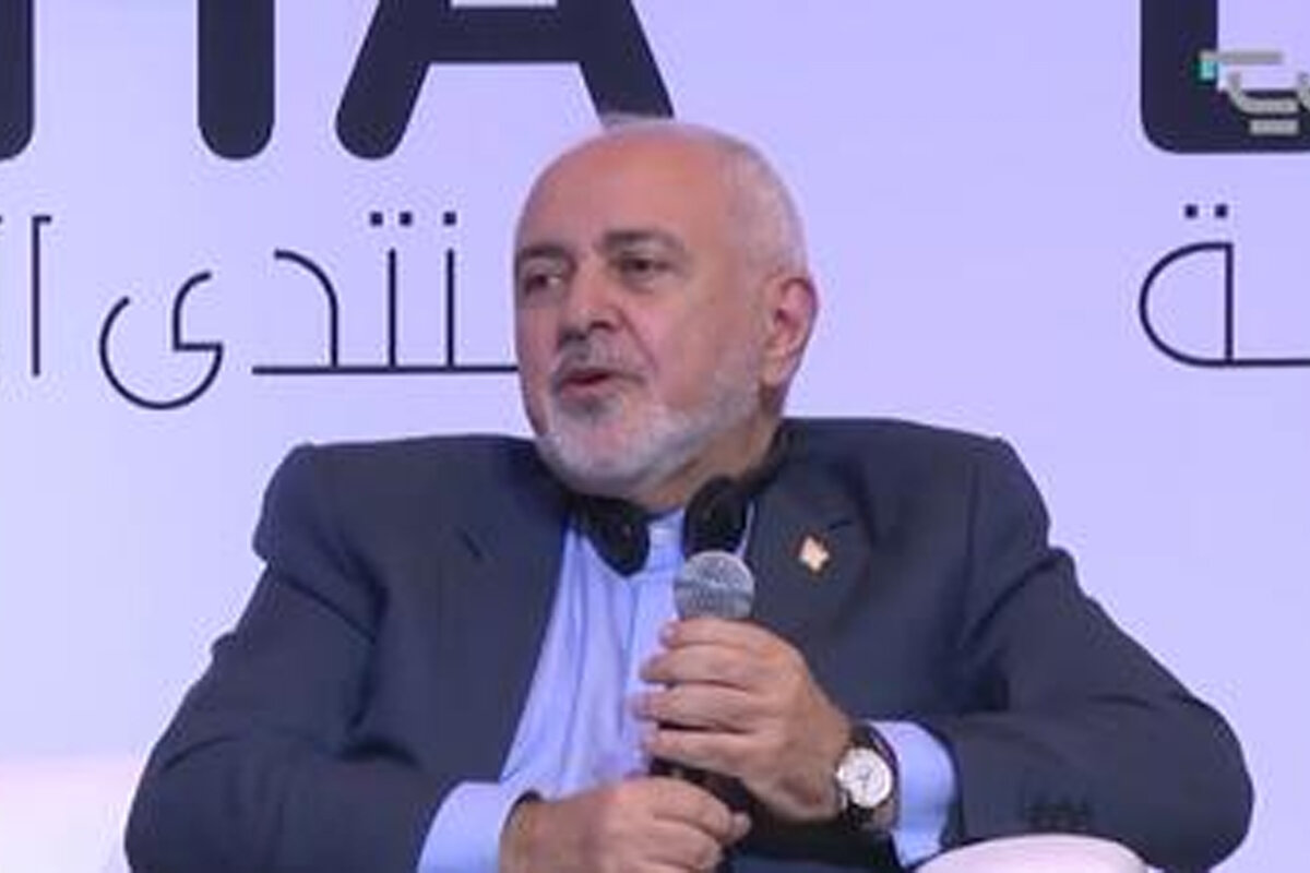 روزنامه اصولگرا: آفرین به ظریف که در دوحه در برابر ادعاهای شیوخ منطقه مستدل سخن گفت/ باید از ظرفیت بین‌المللی ظریف استفاده کرد