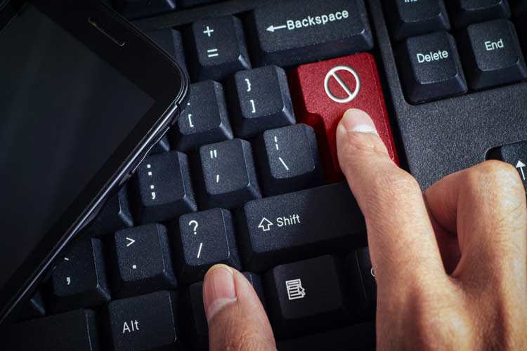 خسارت فیلترینگ بیش از ۵۰ هزار میلیارد تومان است
