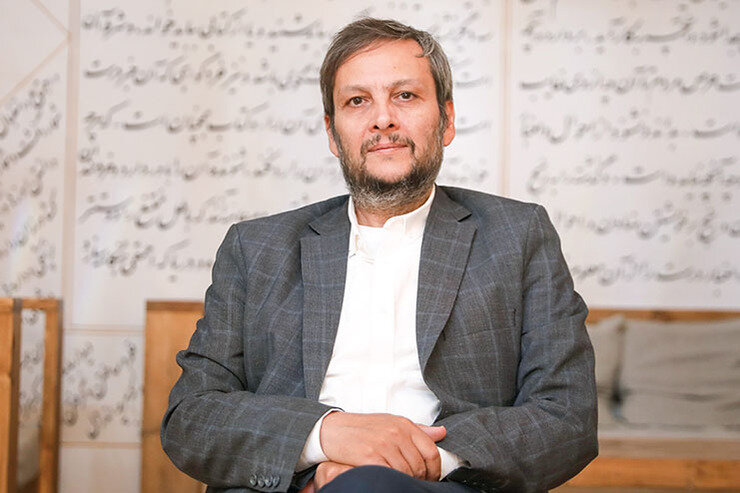 میرفتاح فعال فرهنگی: این روزها که اینترنت قطع است مجبوریم پای تلویزیون بنشینیم اما باور کنید برنامه های صداوسیما را نمی توان دید؛نماینده مردم نیست