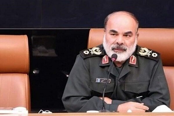 فرمانده نیروی زمینی سپاه:  مرزبانان با به‌روزکردن ادوات خود از مرزها پاسداری می‌کنند