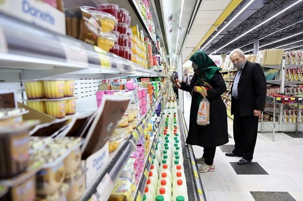 بررسی تطبیقی رقم‌ها در دو دولت رییسی و پزشکیان / رکورد تورم نقطه‌ای شکست/ شدت تورم خوراکی‌ها چند برابر شد