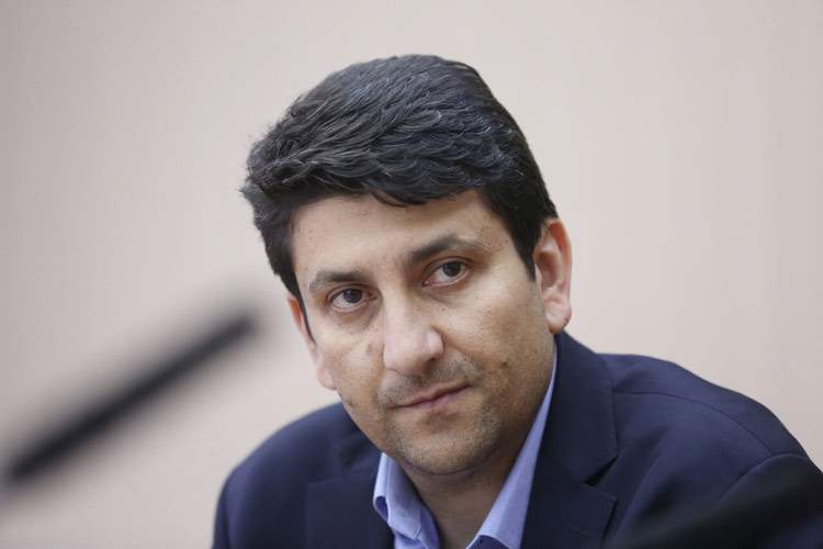 وزیر ارتباطات: خسارت روزانه ۵ هزار میلیارد تومانی قطعی اینترنت بر اقتصاد کشور