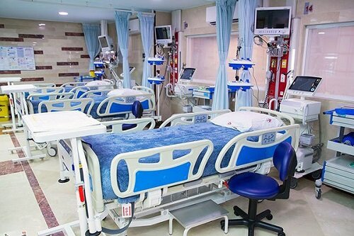 آماده‌باش بیمارستان‌های سراسر کشور / امدادرسانی به مدرسه میناب ادامه دارد