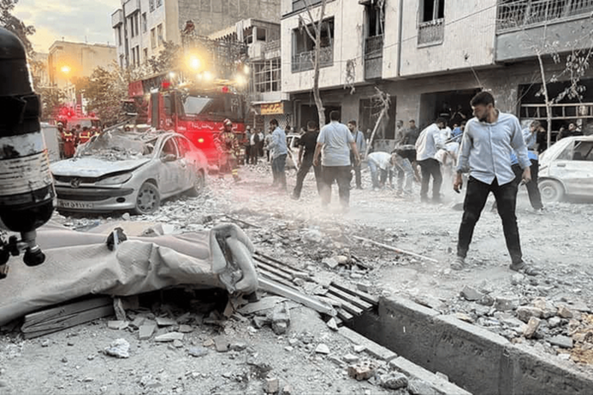 آمار شهدا و مصدومان جنگ تاکنون / چرا آمار شهدا کامل اعلام نمی شود؟