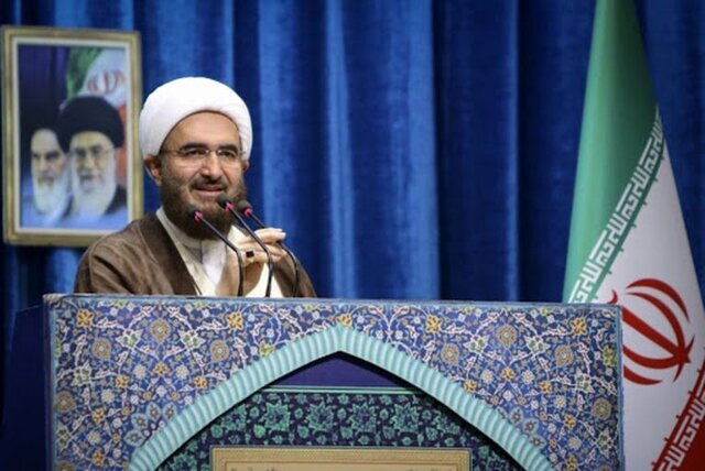 امام جمعه موقت تهران: ترامپ و نتانیاهو، مصادیق یزید و شمر زمان هستند/ جمهوری اسلامی «شجره طیبه» در آسمان‌ها است