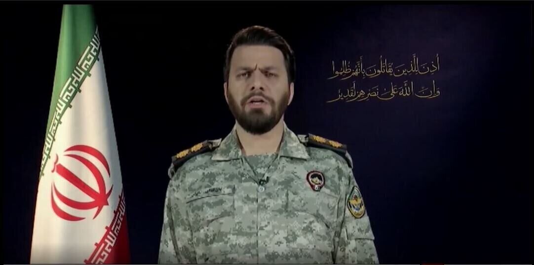 سخنگوی قرارگاه مرکزی خاتم‌الانبیا: ایران هرگز مقابل آمریکا زانو نخواهد زد/ ترور برای آنان نشانه قدرت نبود؛ اعتراف به ضعف بود