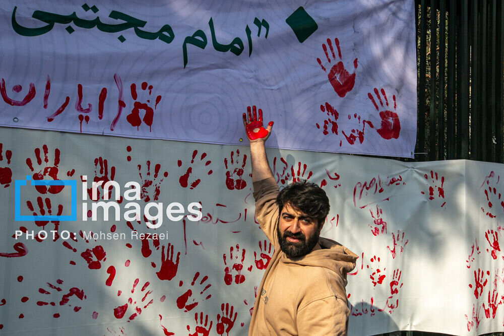 واکنش سینماگران به انتخاب رهبر سوم انقلاب/ با صدای رسا این بیعت را فریاد می‌زنم