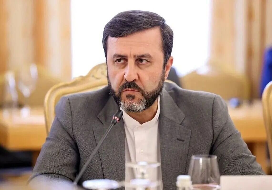 واکنش غریب آبادی به حمله آمریکا و اسرائیل به آثار تاریخی