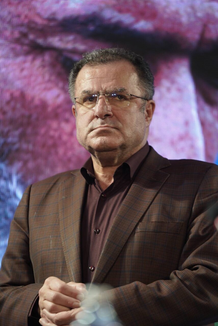 رهبر شهید، با شوق از پیشرفت سینما و سینماگر ایرانی استقبال می‌کرد