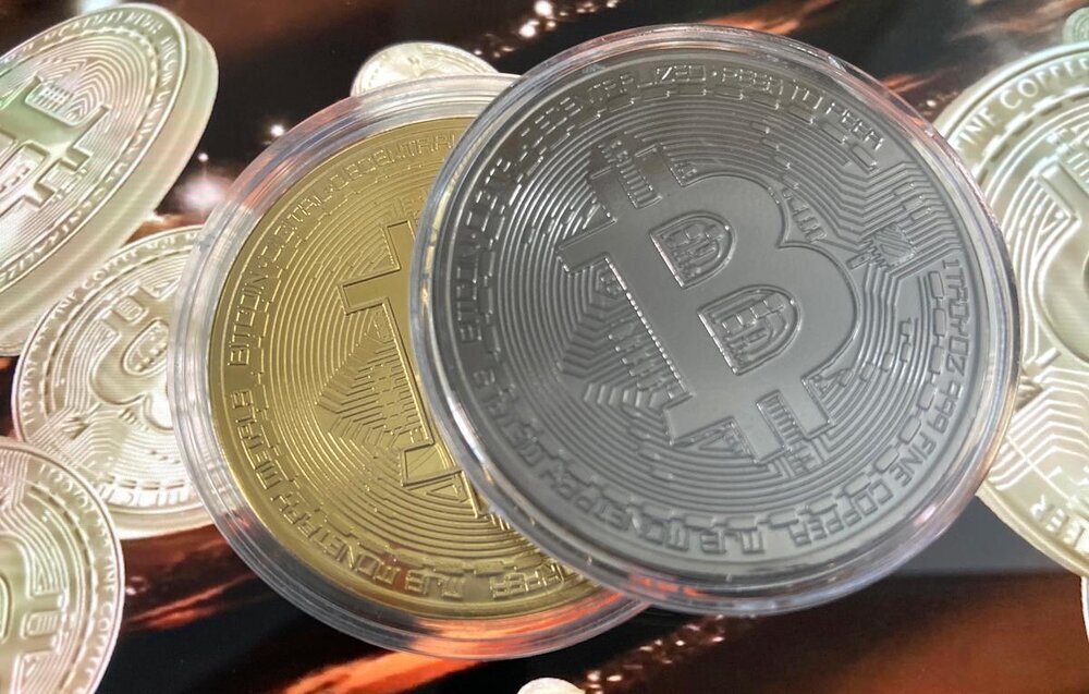 بیت‌کوین به کف قیمت رسیده است؟/ بیت‌کوین گرفتار شد