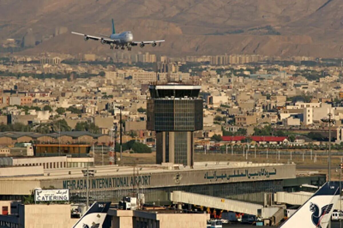 کلیه پروازهای غرب کشور تا اطلاع ثانوی لغو شد/ ماجرا چیست؟ 