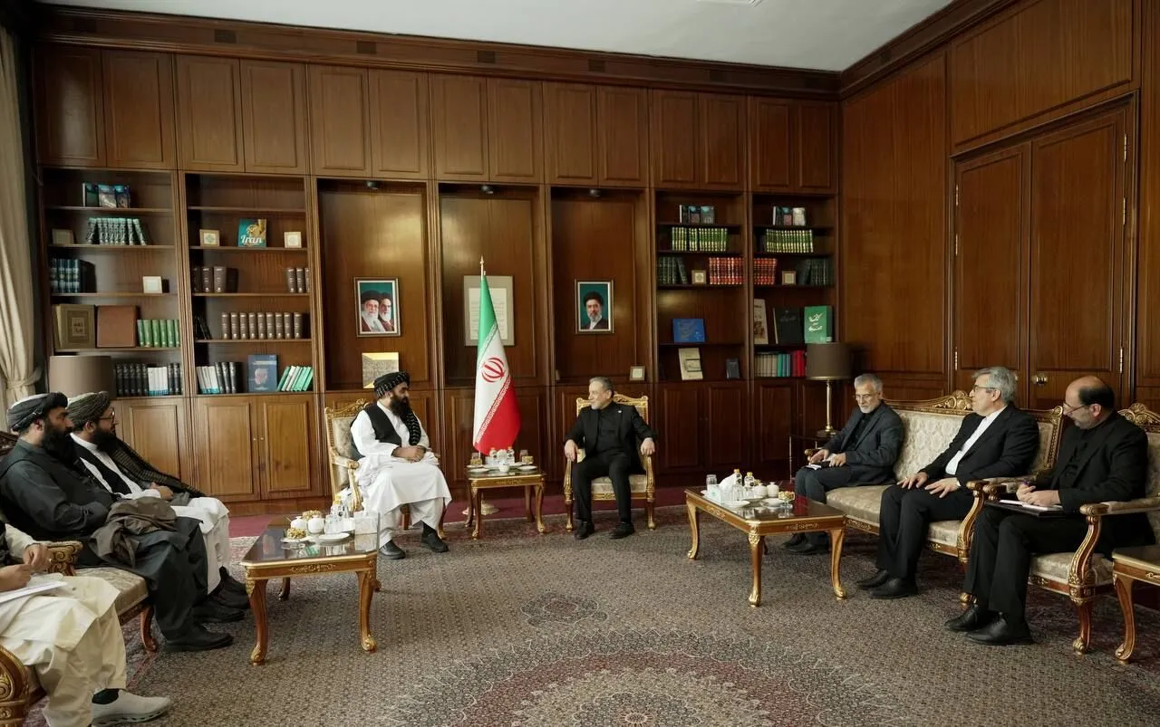 دیدار عباس عراقچی و امیرخان متقی