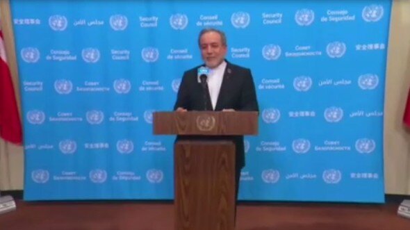 عراقچی:خط اصلی دیدارها بیان شروط برای باز شدن تنگه هرمز بود/واکنش ترامپ به پیشنهادمان را شنیدیم/منتظریم تا میانجی‌ها مواضع نهایی را اعلام کنند