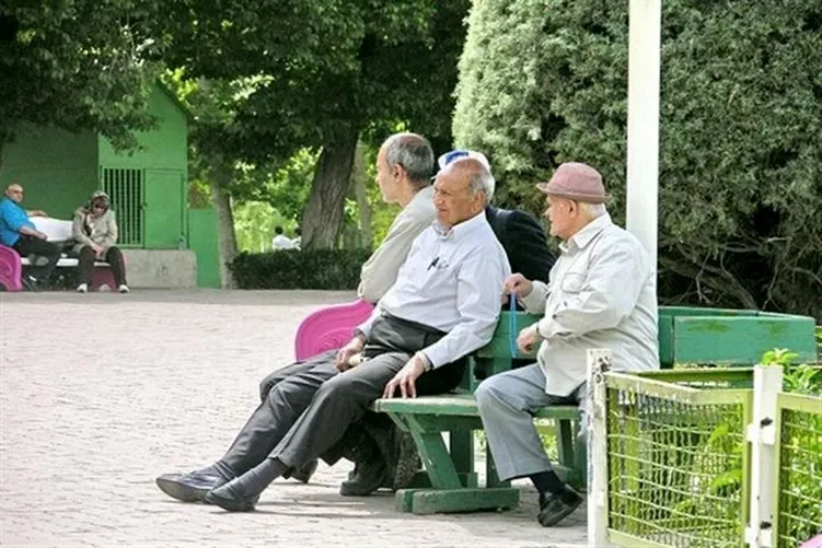 حقوق مهر بازنشستگان