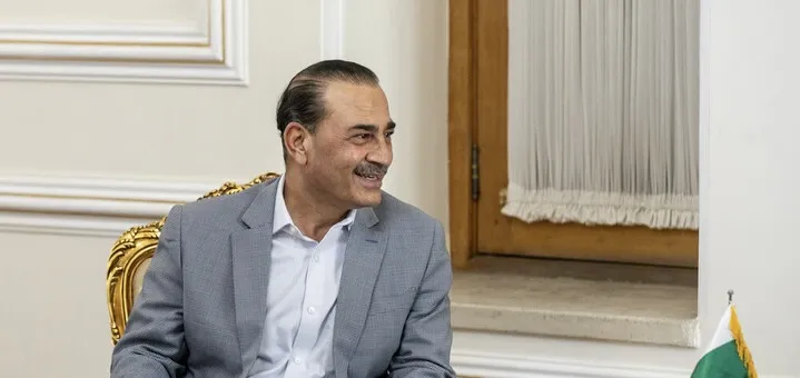 عالم منیر