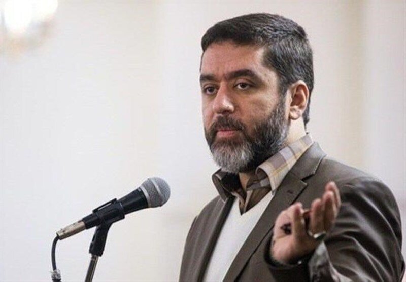 کنایه مشاور قالیباف به تندروها؛ آنقدر بر طبل تفرقه کوبیدند تا خیابان را هم خالصسازی کنند/ حالا نوبت آن شده که میدان و خیابان را از هیئتیها خالی کنند
