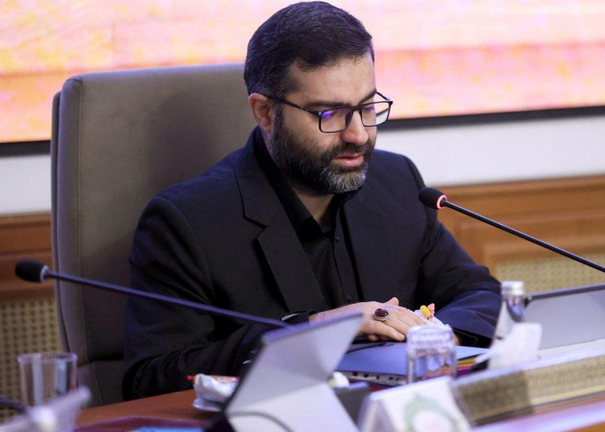 سقاب اصفهانی اعلام کرد: سیاست دولت، مازوت‌سوزی نیست/ پیش بینی سناریوهای جایگزین برای زمستان