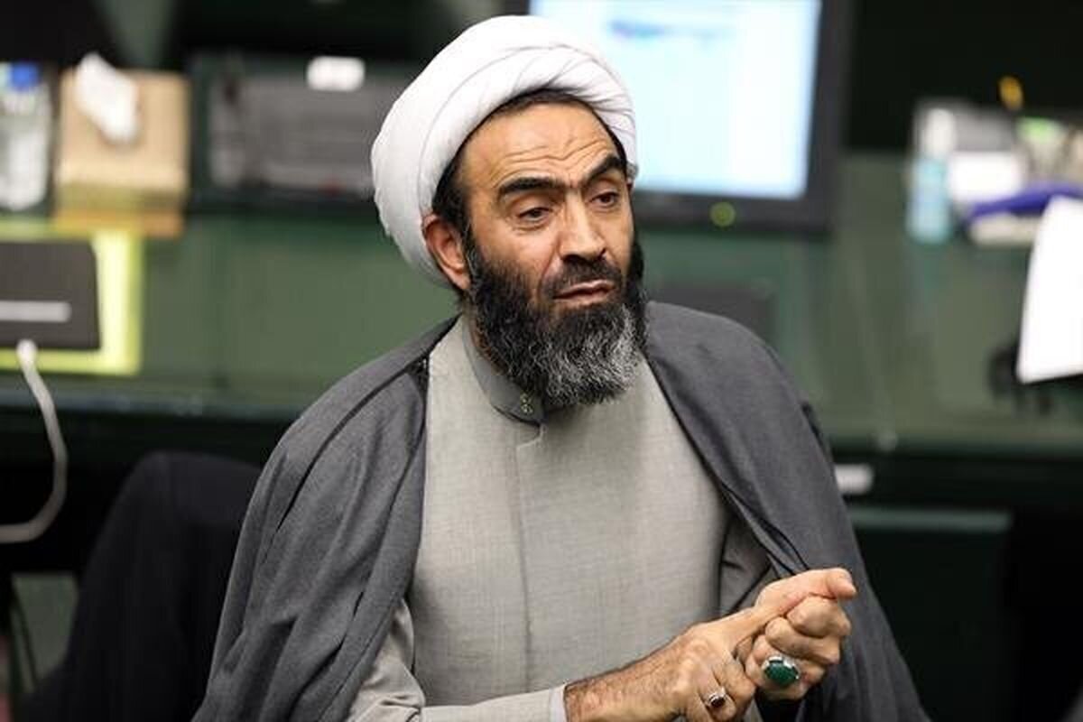نقدعلی: آنچه تعیین‌کننده است، زبان اقتدار است، نه زبان تسلیم