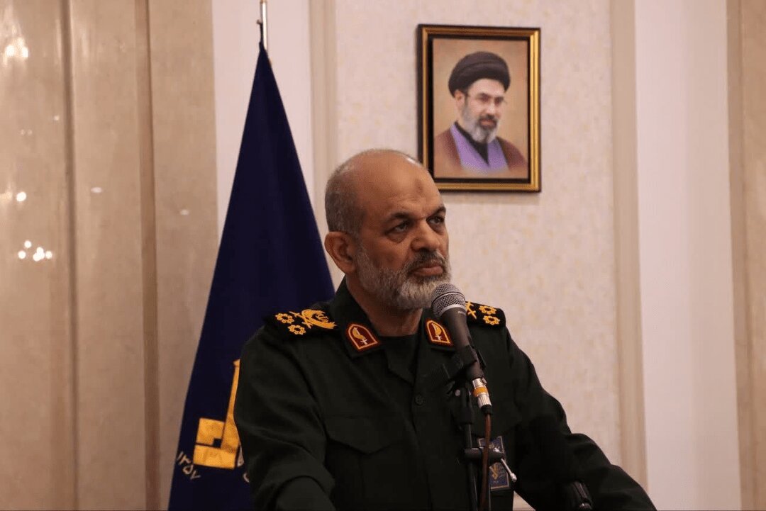 فرمانده کل سپاه درگذشت پدر شهید موسوی را تسلیت گفت