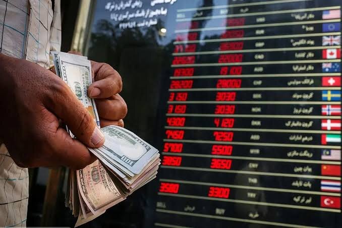 اظهارات وزیر اقتصاد درباره نرخ ارز/ برنامه اصلی دولت اعلام شد