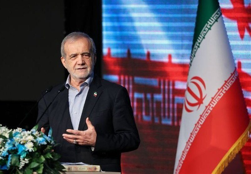 پزشکیان: ایران در آستانه یکی از مهمترین تحولات جمعیتی خود قرار دارد/ تا ۲۵ سال آینده ۳۰ درصد جمعیت سالمند است!