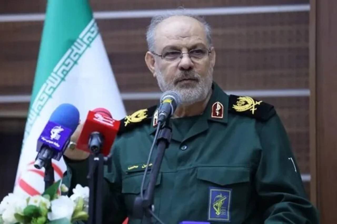 سخنگوی سپاه: دشمن ‌تغییر نظام و تجزیه ایران را دنبال می‌کرد، اما اهداف خود را به ۱۳ هدف کوچک‌تر تقسیم کرد/ آمریکا را با شکست‌های راهبردی مواجه کردیم