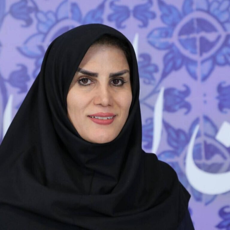 سقوط ارزش پول؛ رانتخواران علیه حقوقبگیران