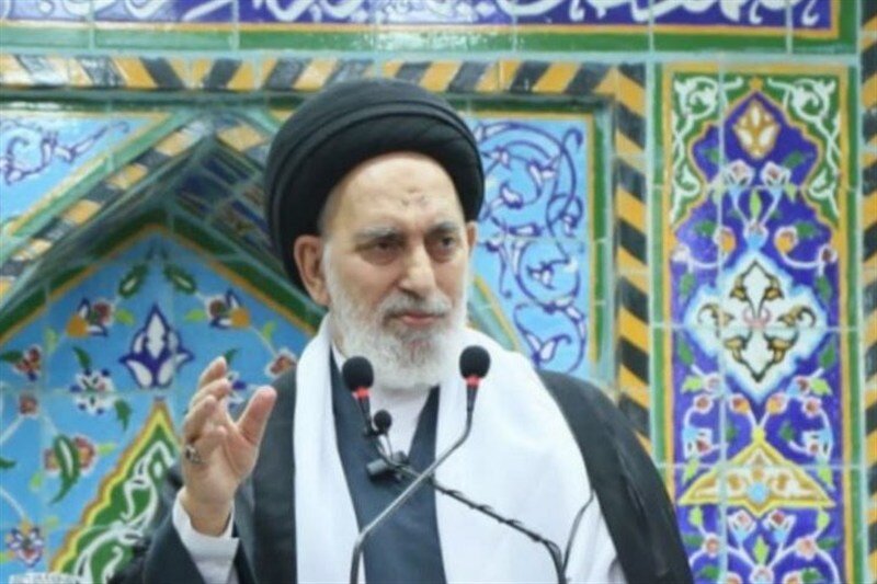 انتقاد صریح امام جمعه نجف از تصمیم ظالمانه منع حجاب درجمهوری آذربایجان