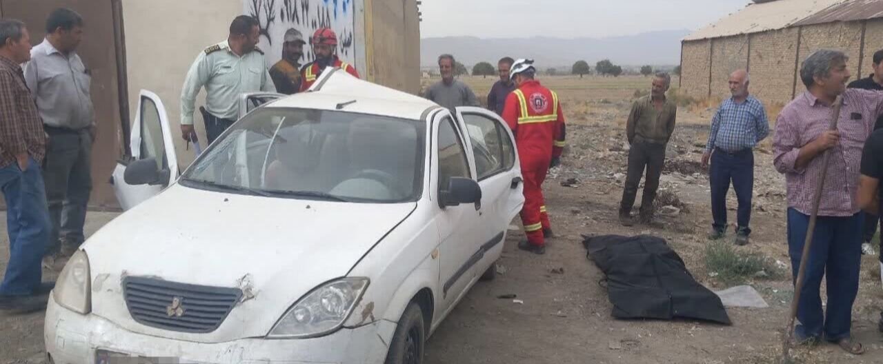 واژگونی مرگبار خودروی تیبا در جاده فراهان/ یک نفر جان باخت