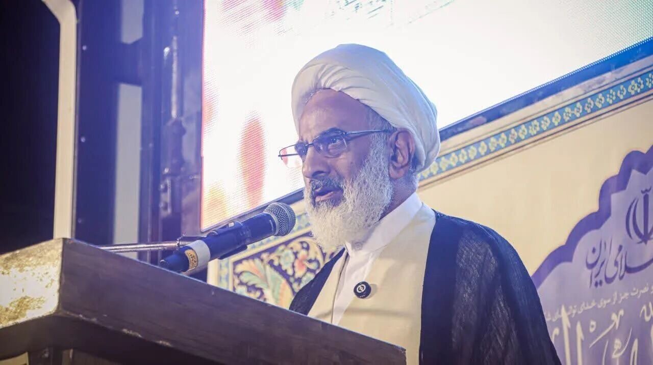 نماینده ولی فقیه در سپاه: اگر دشمن بخواهد بار دیگر کوچک‌ترین جسارتی کند، سیلی بی‌سابقه‌ای به او خواهیم زد/ اختلافات و حرف‌های گذشته  را نبش قبر نکنیم