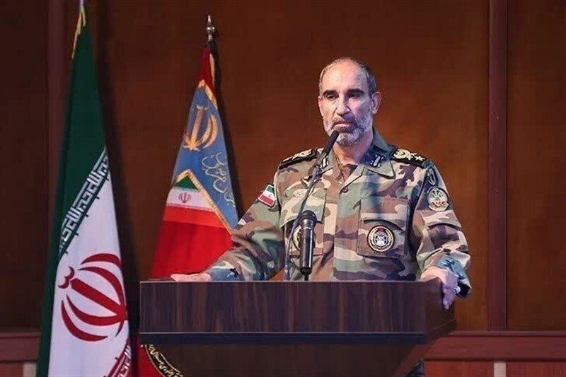 دستور فرمانده نزاجا به فرماندهان یگان‌ها؛ آمادگی ‌در بالاترین سطح باشد/  ‌دشمن به‌دنبال تضعیف روحیه نیروهای مسلح است