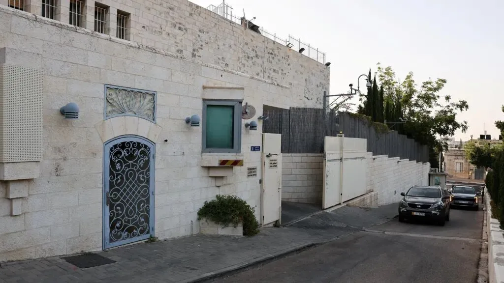 اسرائیل: کنسولگری انگلیس در شرق بیت‌المقدس تعطیل خواهد شد