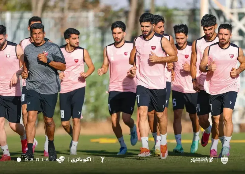 محمد خدابنده‌لو، هافبک 27 ساله پرسپولیس، رهبری خط میانی تیم در فصل جدید را بر عهده گرفته است.
