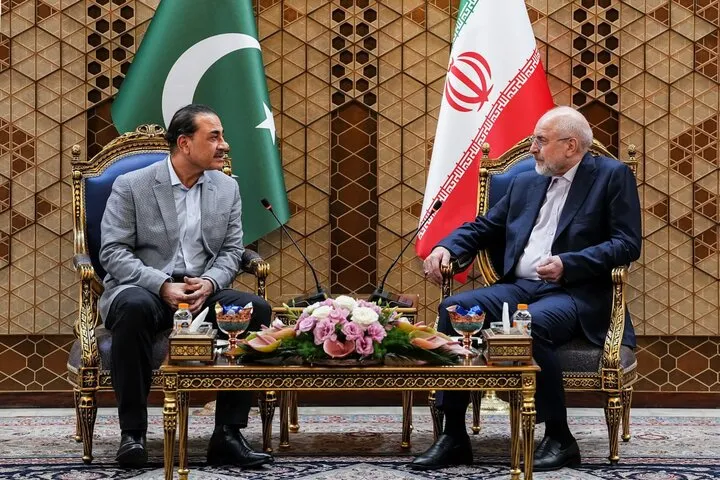 قالیباف و عاصم منیر